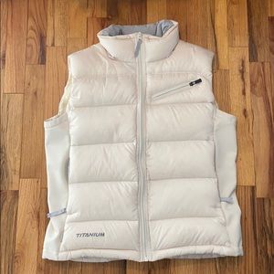 Columbia puffer vest